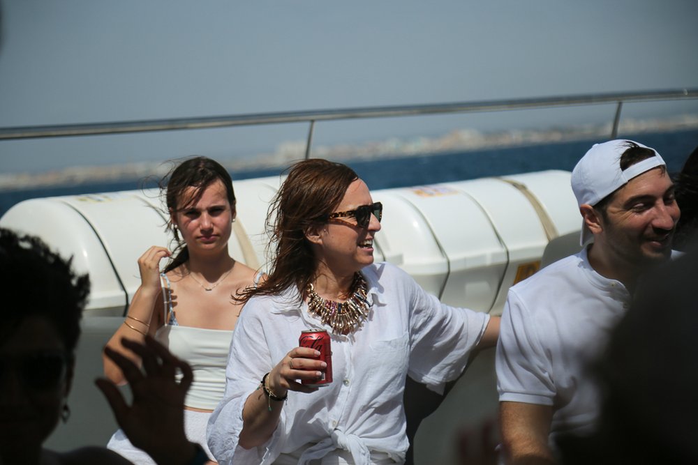 Team PlattesGroup an Board des Katamarans.